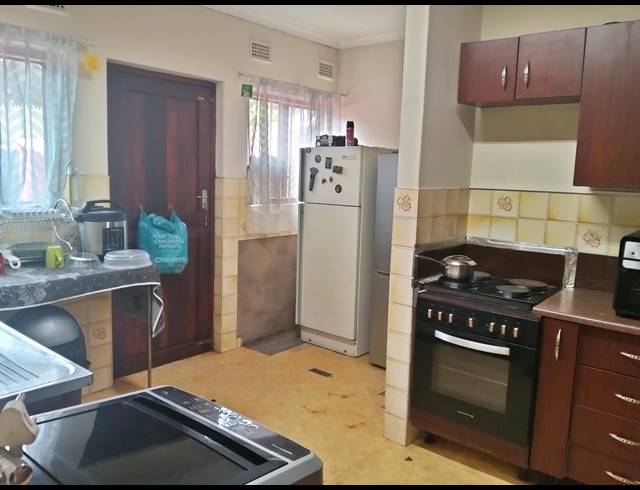 3 BEDROOM HOUSE FOR SALE IN BERKSHIRE DOWNS
